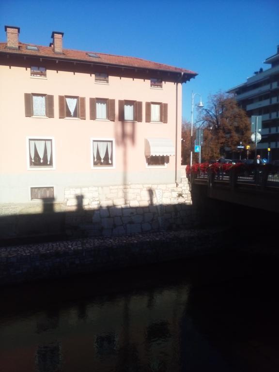 Hotel Alloggio Ponte Dei Cavalleggeri Trento Exteriér fotografie